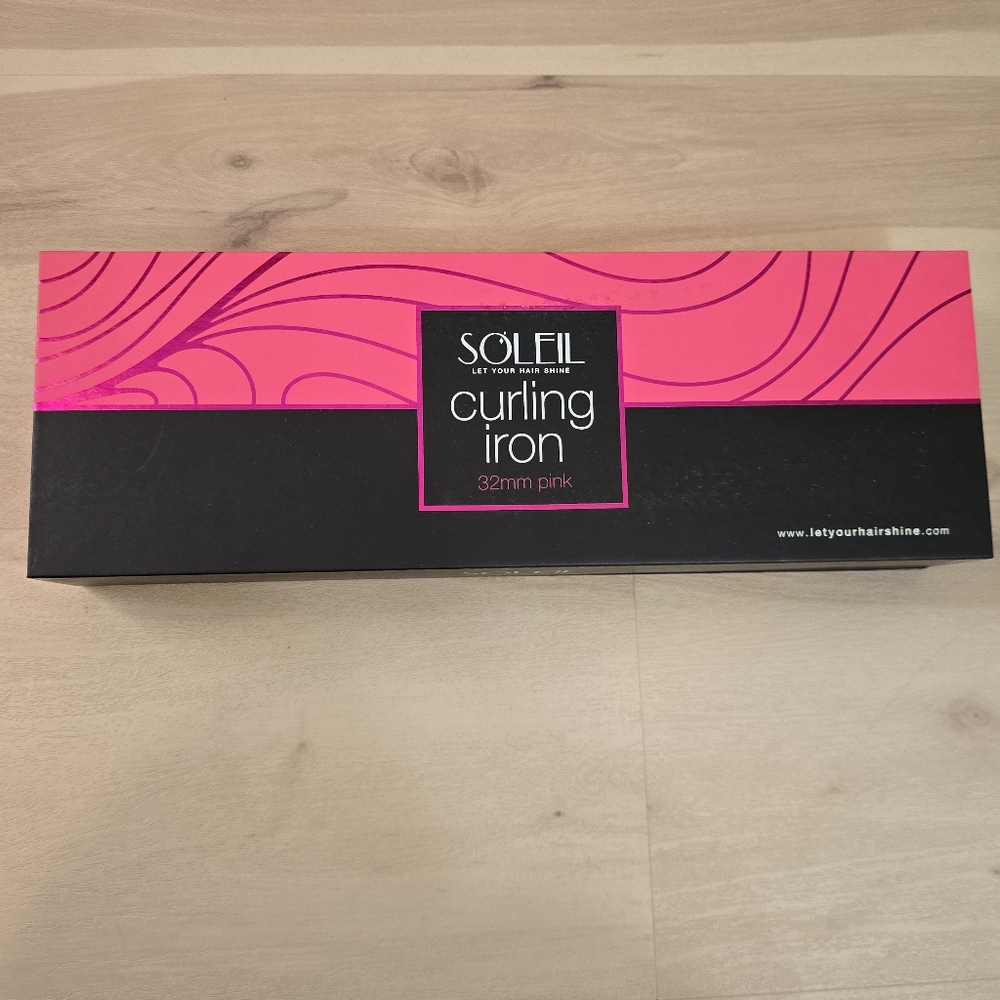 NIB Soleil Ceramic Ionic Curling Iron 32mm Pink Heat Clipless W/glove Open Box